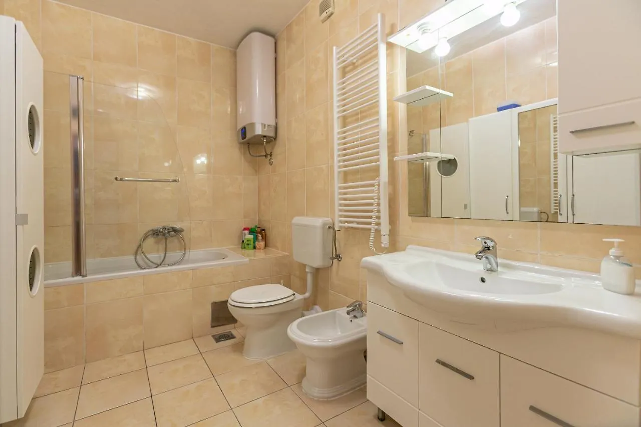 Apartment Relax Whit Big Terrace 170M2 Near The Beach Split