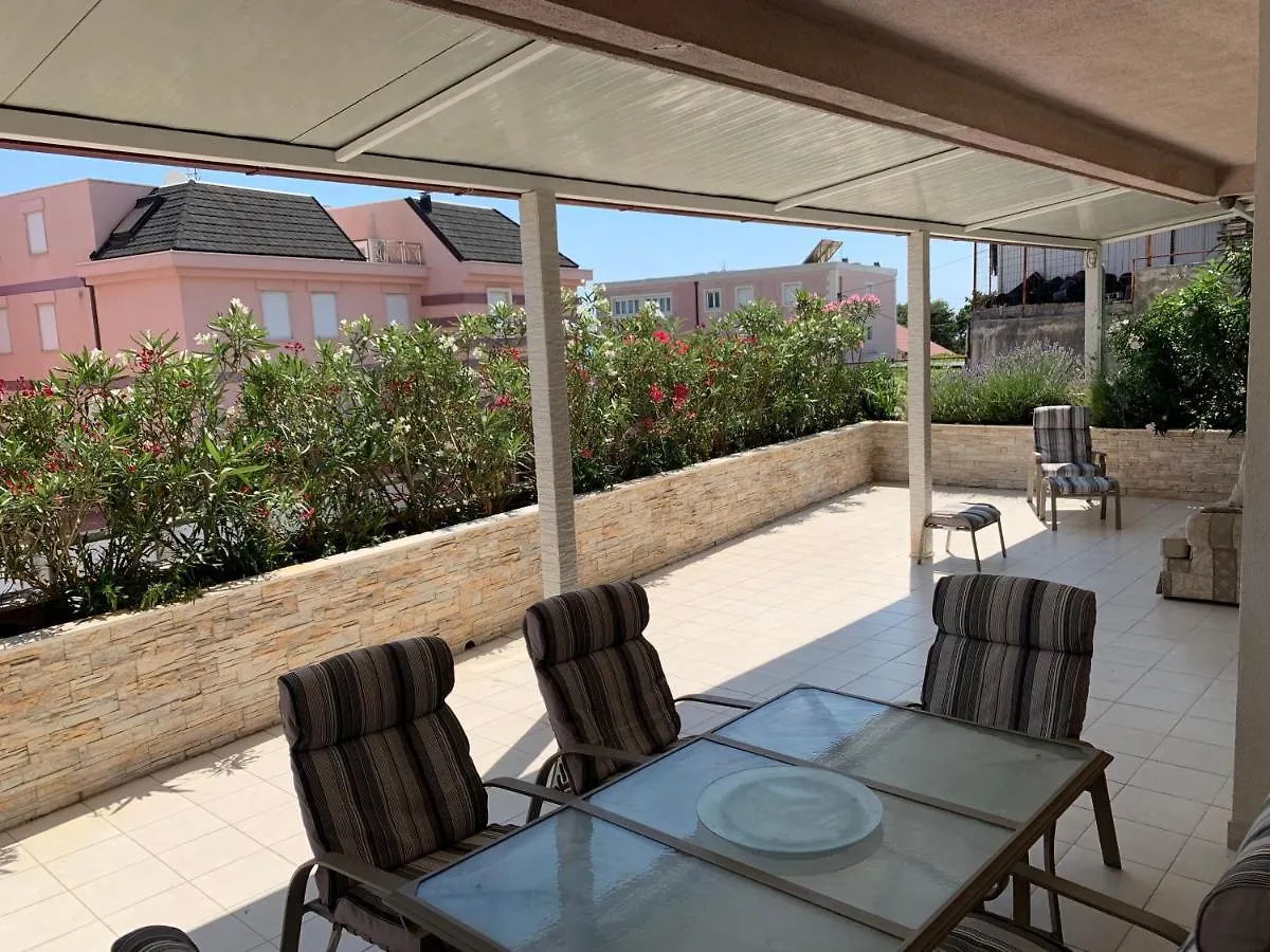 Apartment Relax Whit Big Terrace 170M2 Near The Beach Split Croatia