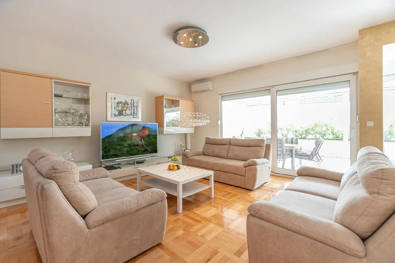 Apartment Relax Whit Big Terrace 170M2 Near The Beach Split