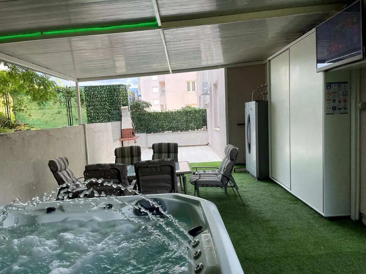 Apartment Relax Whit Big Terrace 170M2 Near The Beach Split Croatia