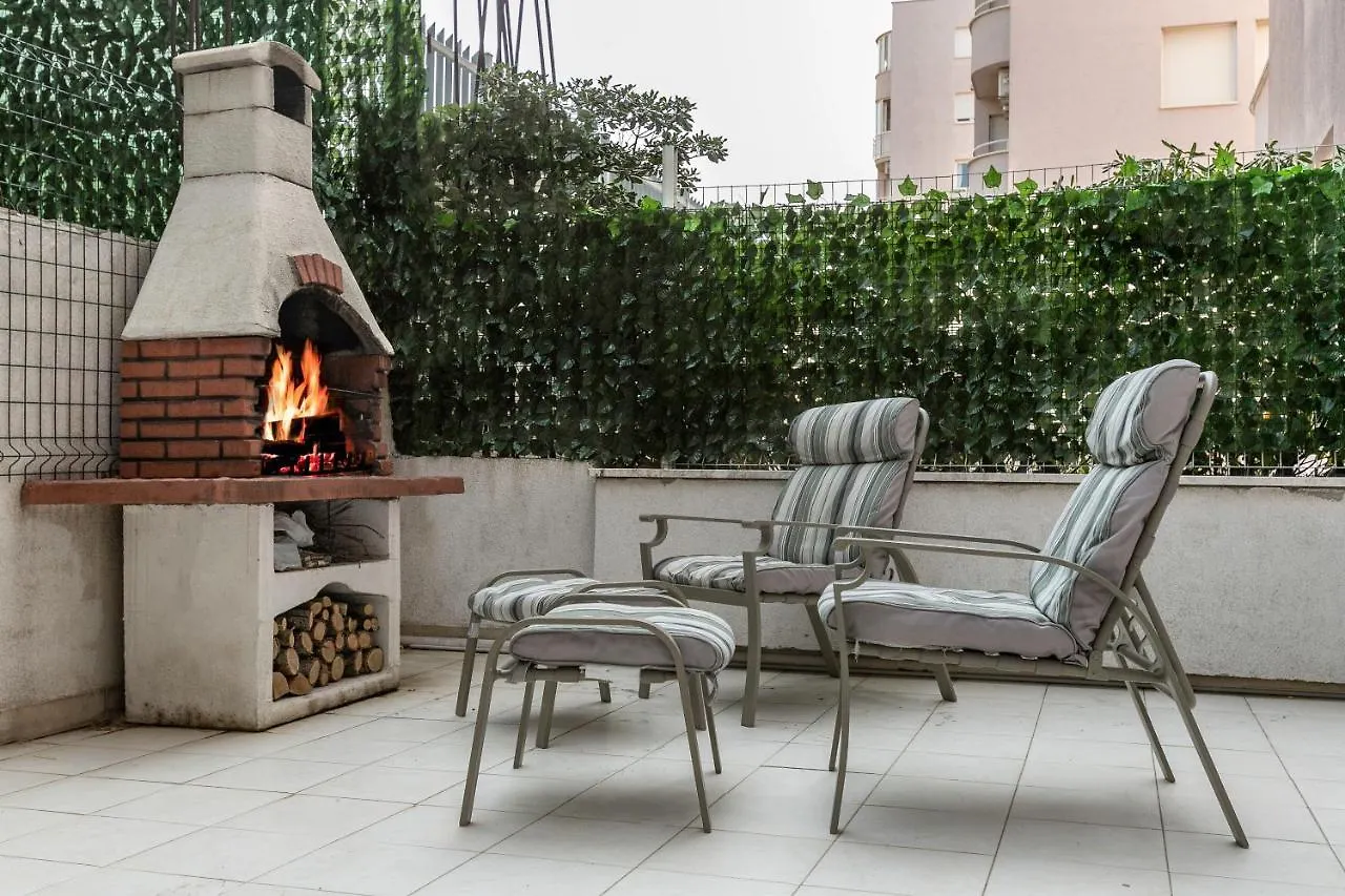 Apartment Relax Whit Big Terrace 170M2 Near The Beach Split 0*,  Croatia