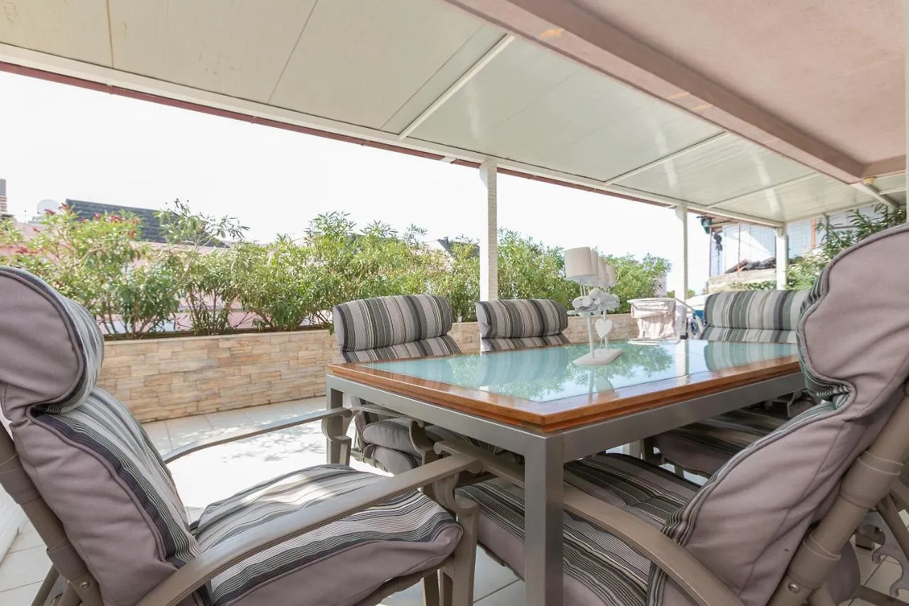 Apartment Relax Whit Big Terrace 170M2 Near The Beach Split