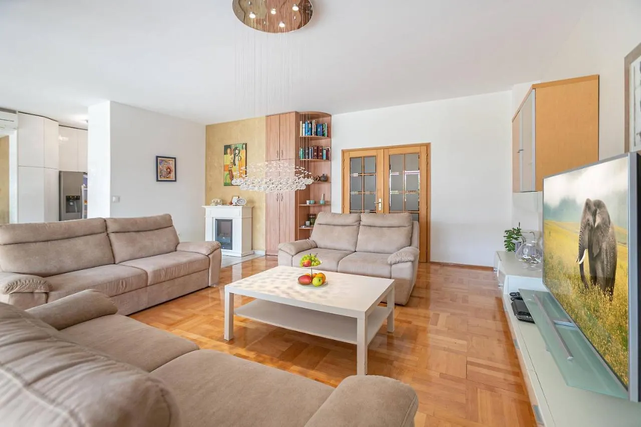 Apartment Relax Whit Big Terrace 170M2 Near The Beach Split