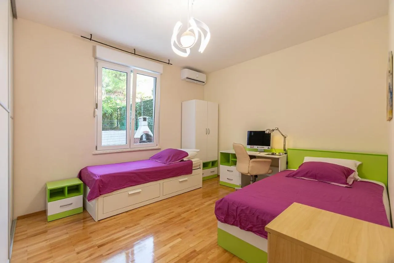 Apartment Relax Whit Big Terrace 170M2 Near The Beach Split 0*,
